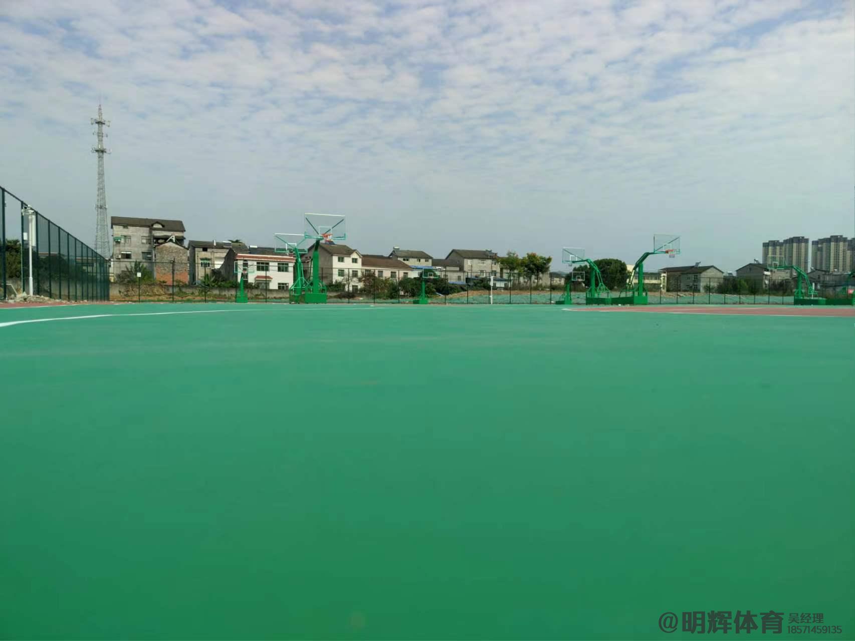 六安硬地丙烯酸球场的优缺点